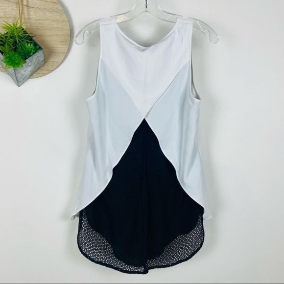 Cabi Style # 3076  Domino Mesh Layer Top  Size M - Picture 7 of 10